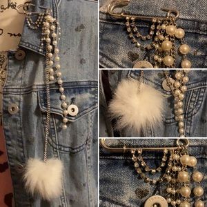 Seven7 Jeans safety pin accessory for denim